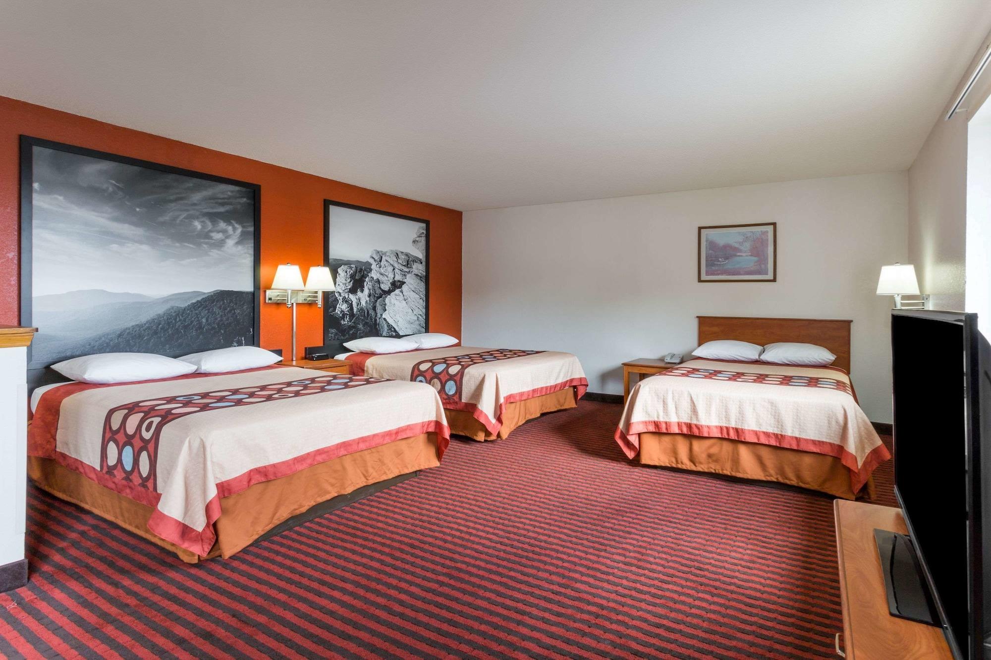 Super 8 By Wyndham Dumfries/Quantico Otel Dış mekan fotoğraf